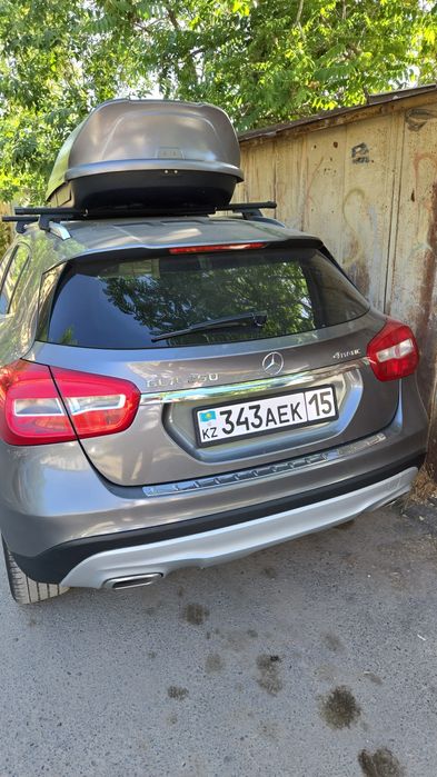 Продам мерседес GLA-250