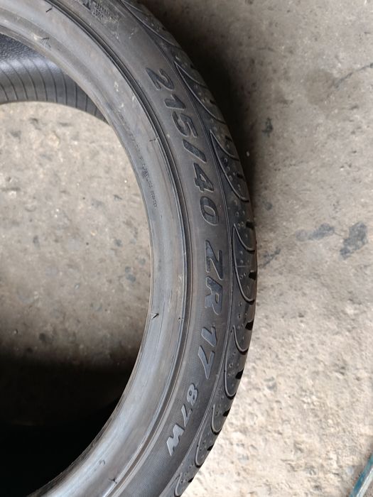Летни гуми -17цола -215/40-1бр.-65лв."PIRELLI"