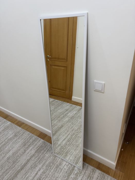 Зеркало с алюминевым профилем