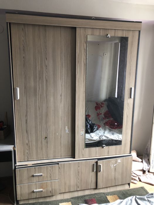 Продам шкаф срочно