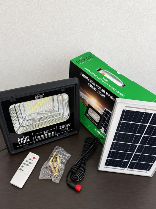 Set 2x proector 200W cu incarcare solara