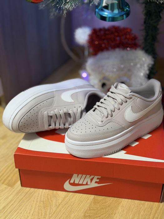 Маратонки Nike 38.5