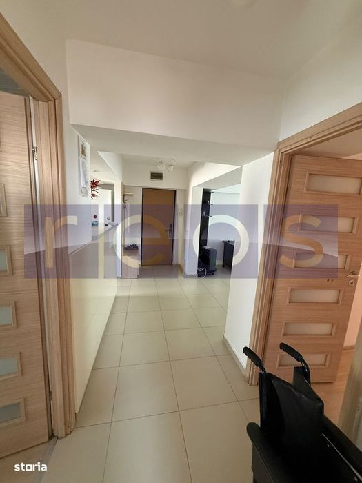 Vanzare 3 Camere Decomandat