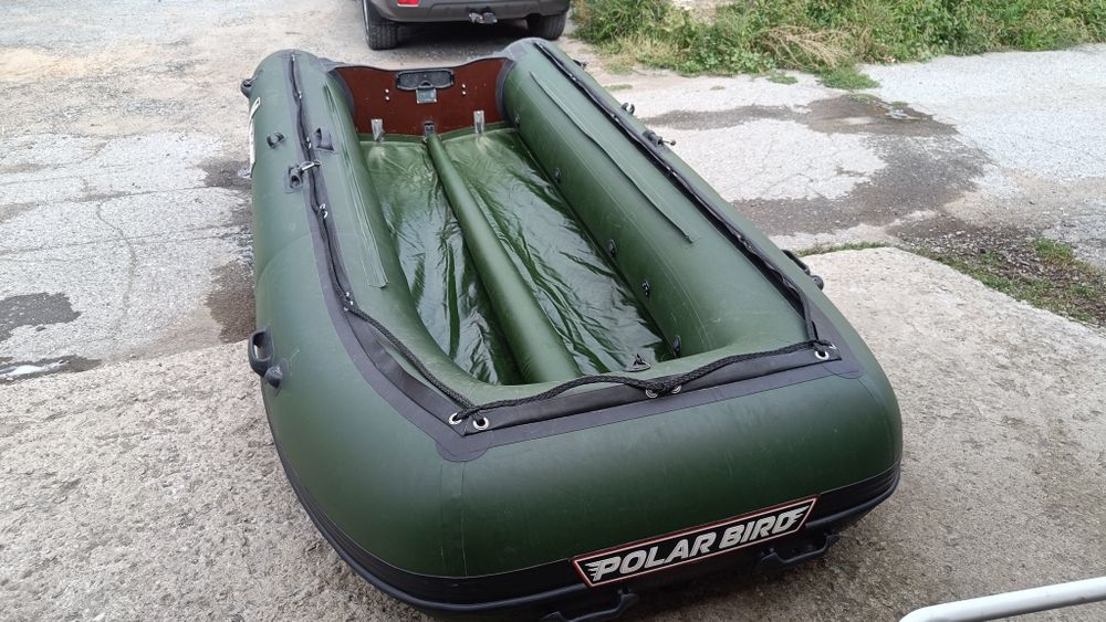 ПВХ лодка "Полар Берд Марлин-385м" продаётся.