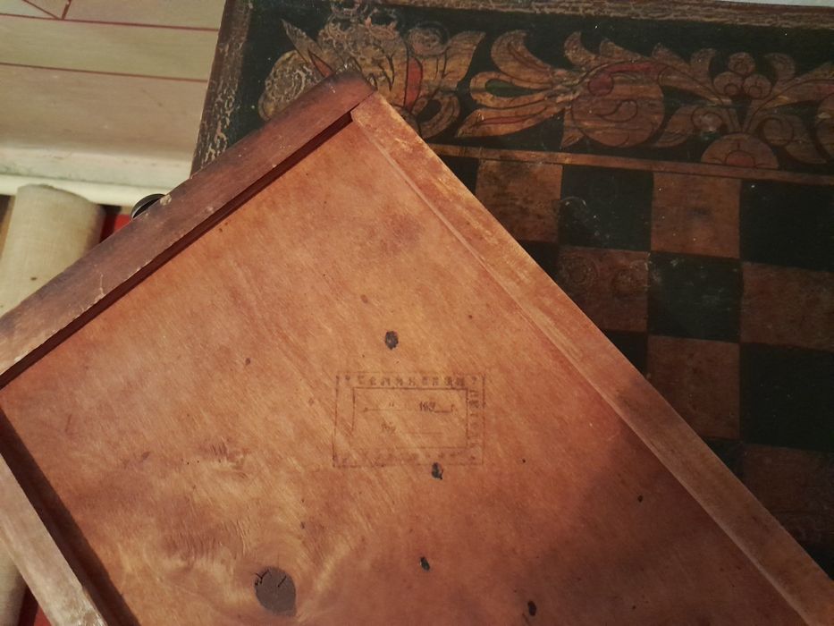 Антикварный столик - 1930 год