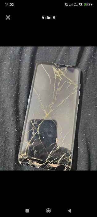 Vând telefoane pentru piese