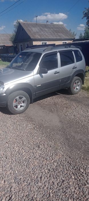 Продам ниву шевролет