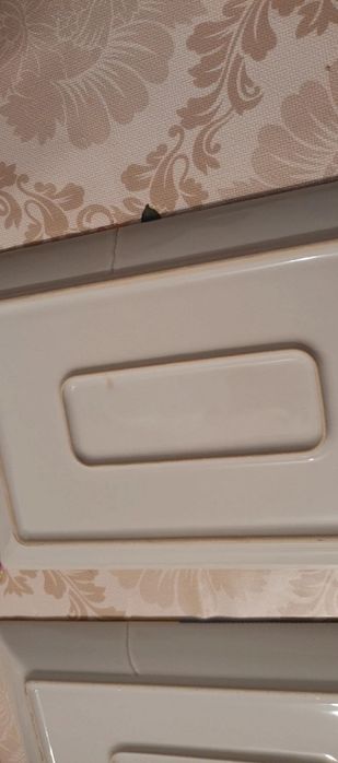 Set 2 tavite  platouri deosebite