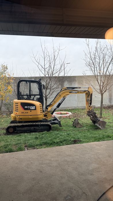 Mini excavator Caterpillar CAT 302.7 inchiriere Bucuresti Ilfov