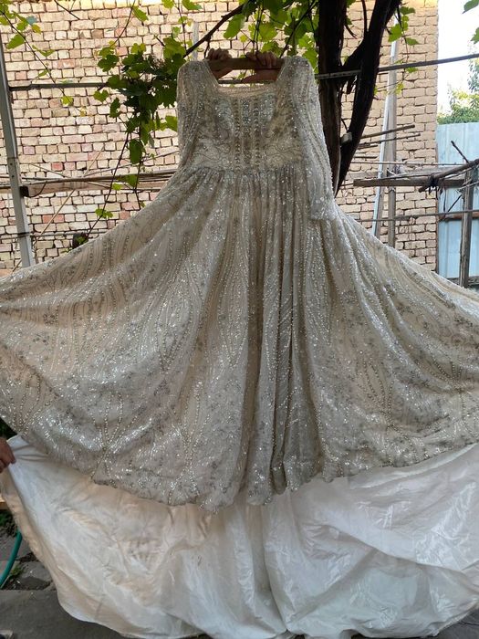 Платья свадебная ручная работа хорошим состояние качественний сделенно