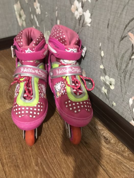 Продам ролик 6000тг  32-37 размер келеді