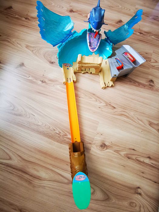 Hot Wheels писта акула
