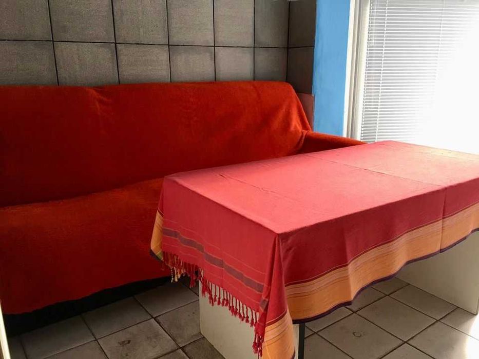 Дава се под наем Едностаен апартамент в Бургас, Лазур - 20 кв.м за 102 € - Снимка #1