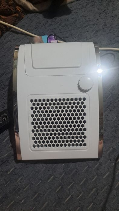 Вытяжка пылесос для маникюра