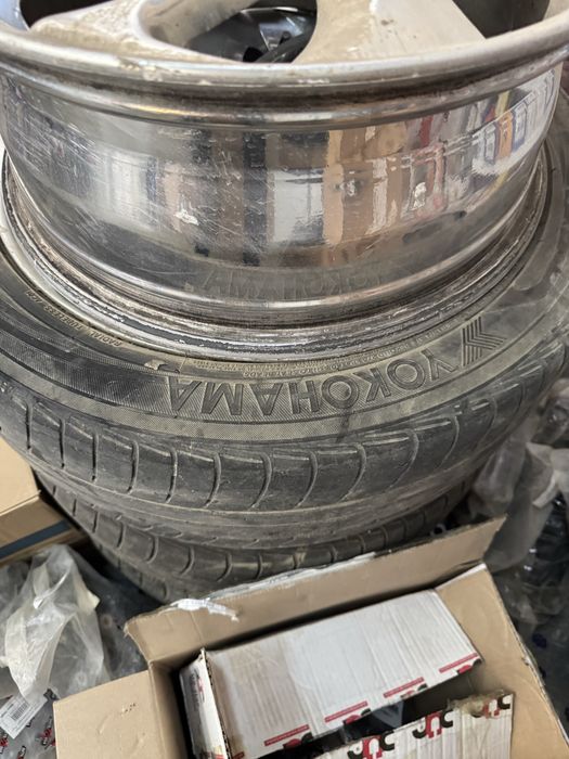 Диск с покрышками 17 тойота TOYOTA