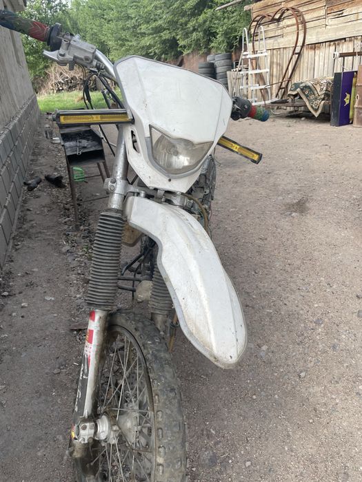 продам эндуро 200куб не на ходу