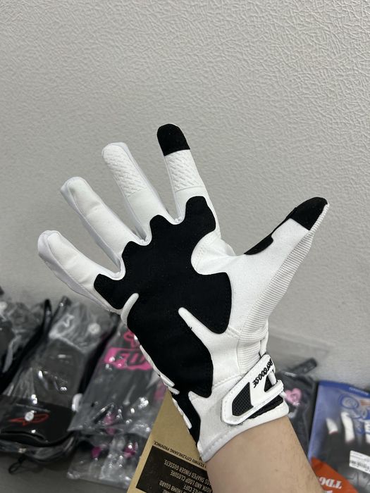 Мото перчатк …..