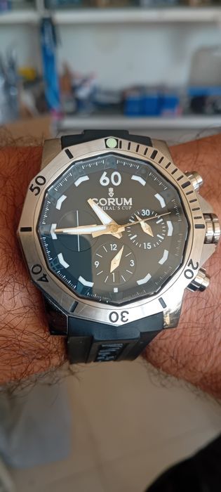 Corum Admiral’s 46mm БАРТЕР