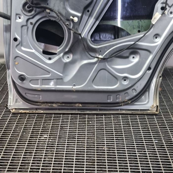 Usa Dreapta Spate AUDI Q7 2005 - 2009 SUV 4 Usi Silver (1370) S Line Fără boxa