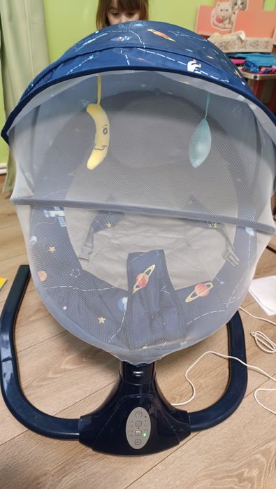 Leagăn electric pentru bebelusi