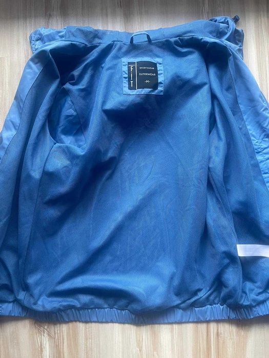 Geaca de toamna pentru sport, impermeabila, marimea M, pentru barbati