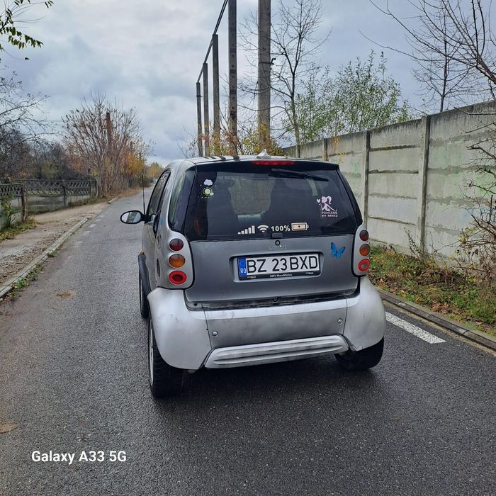 Vând Smart motor 0.8 diesel.