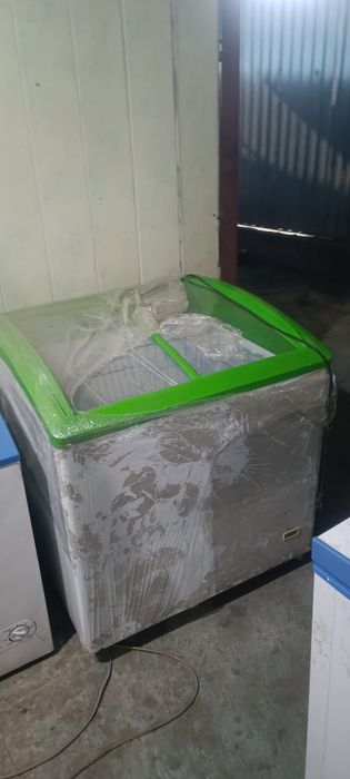 Продам морозильник