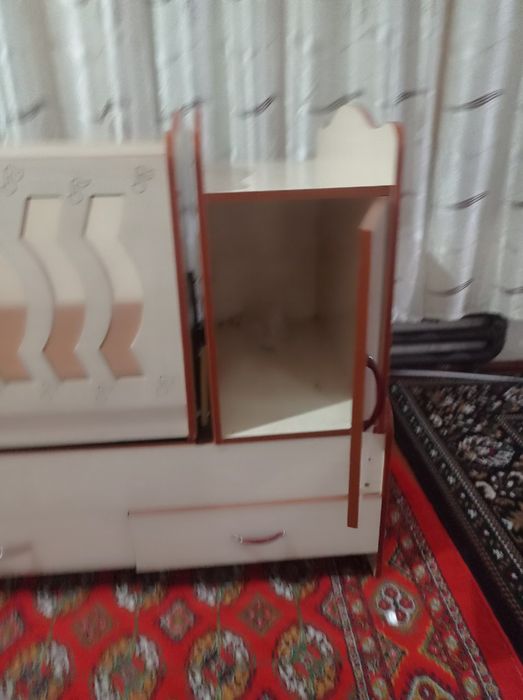 Детская кровать почти что новый