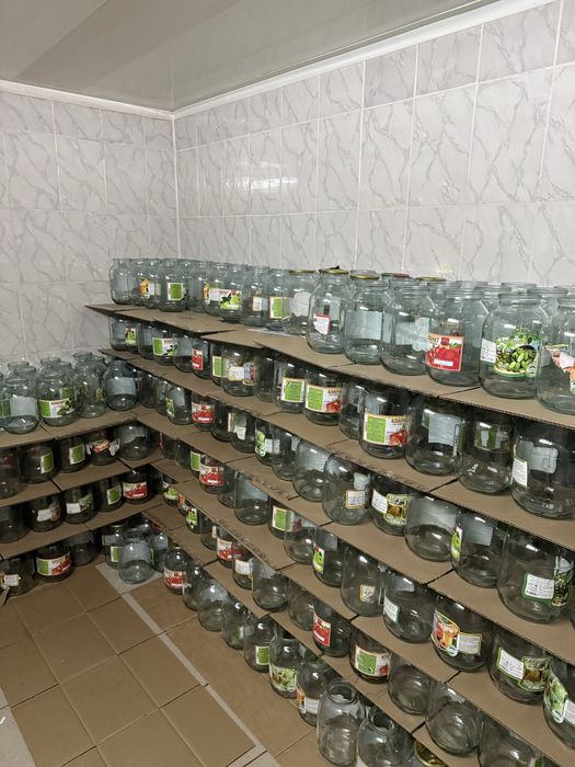 Продам банки 2 литровые самовывоз