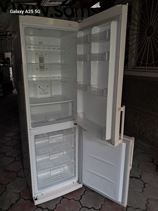 Продам холодильник