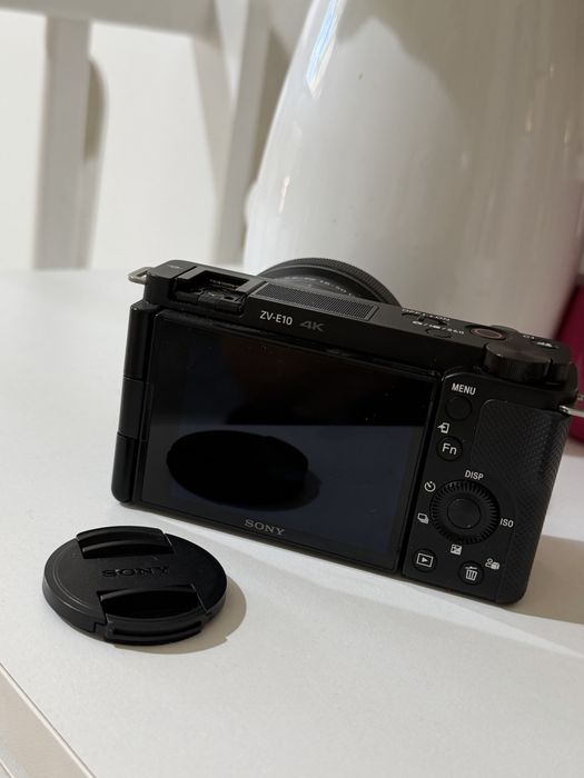 Sony zv-E10 KIT 16-50 mm черный
