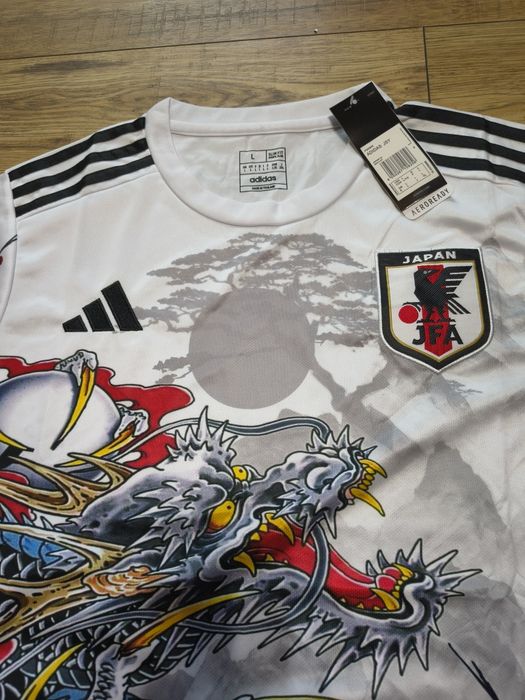 Vând tricou Adidas Jsy