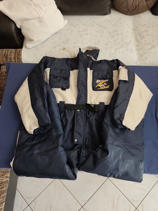 Ски костюм цял 138размер