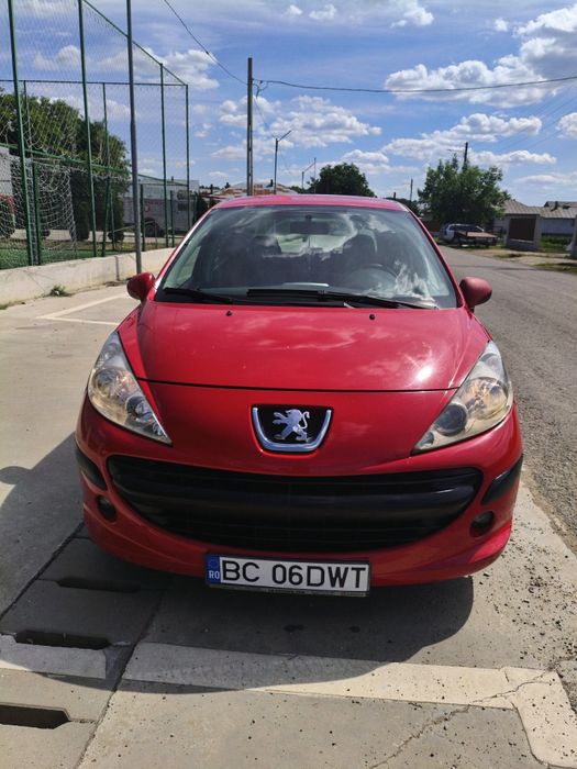 Peugeot 207 1.4 benzina