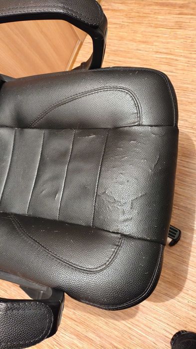 Компьютерное кресло