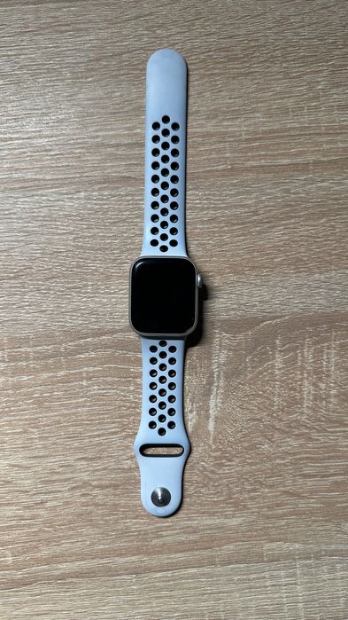 Apple Watch SE Nike Edition