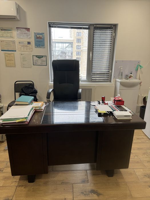 Продам офисный стол или парта