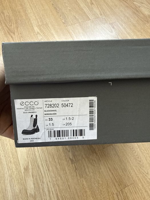 Продам подросковые сапоги