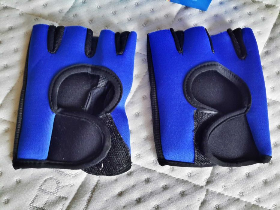 Ръкавици без пръсти