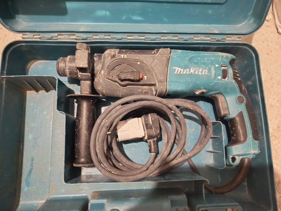 Makita HR2470 Перфоратор 220v