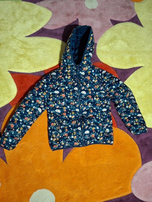 Geacă / geci de primăvară pentru fete 6-8 ani, stare perfectă,  5 buc