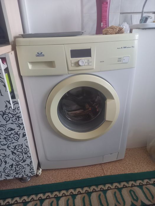Барлығын 100 000 берем