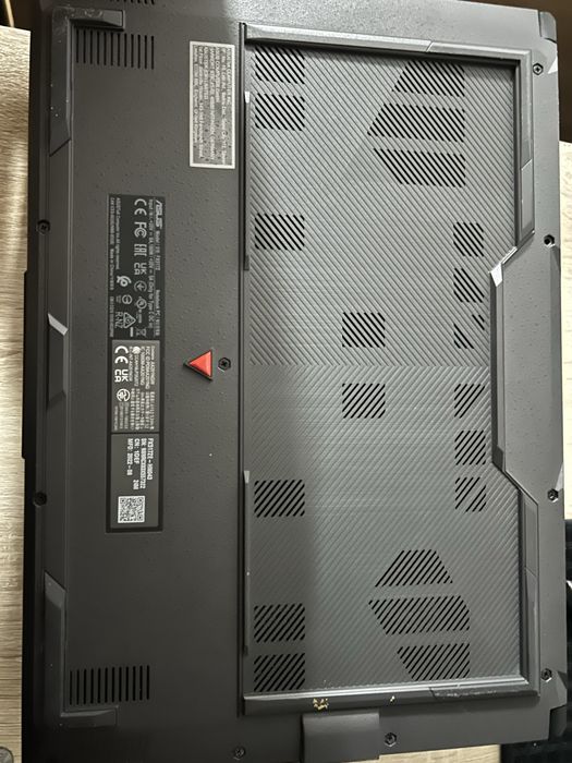 Laptop  ASUS TUF DASH F17 I7-12650H RTX 3050 Ti 4GB SSD 512GB 8 GB RAM