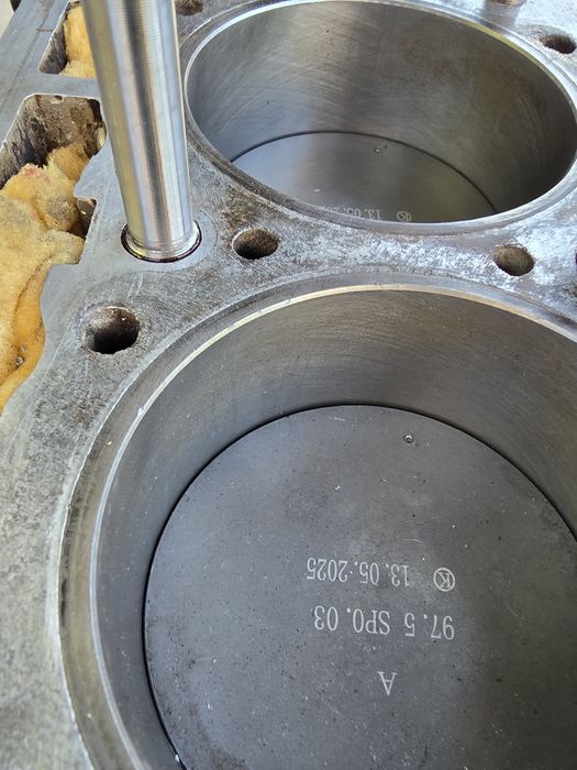 Продам двигатель Эвотэк А 274