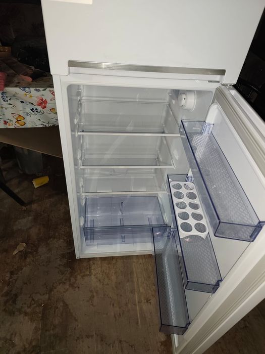 Холодиник Беко новый