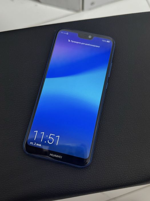 Продам смартфон 15 тысяч Huawei P20 lite