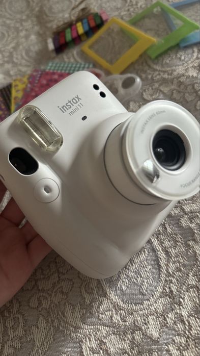 Продаю камеру Instakx Mini 11 в белом цвете.