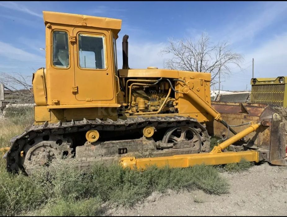 Продам 2 единицы чтз т130