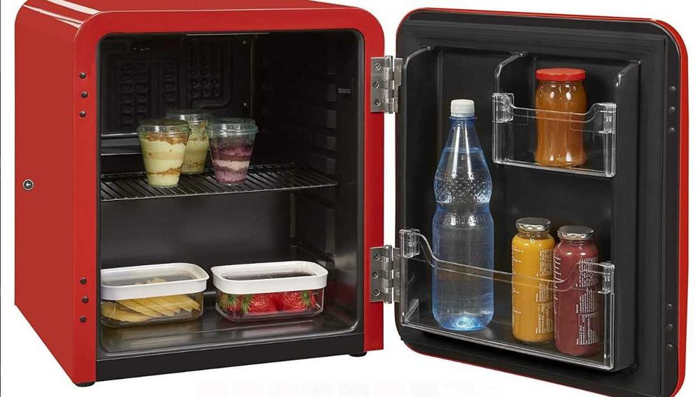 Хладилник мини бар Exquisit 48л, Ретро дизайн, 103 kWh/година, Червен