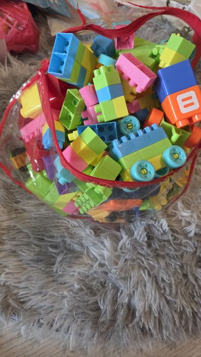 Бебешки и детски играчки